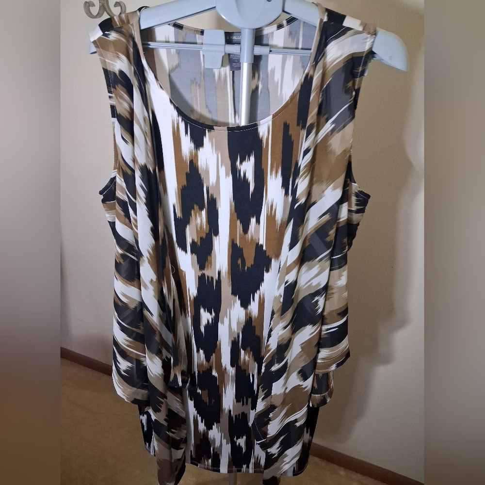 Sleeveless Abstract Print Dress - Beige Black White
